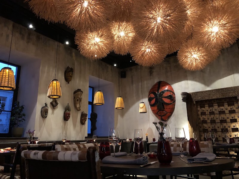 Bizarre Restaurant & Bar