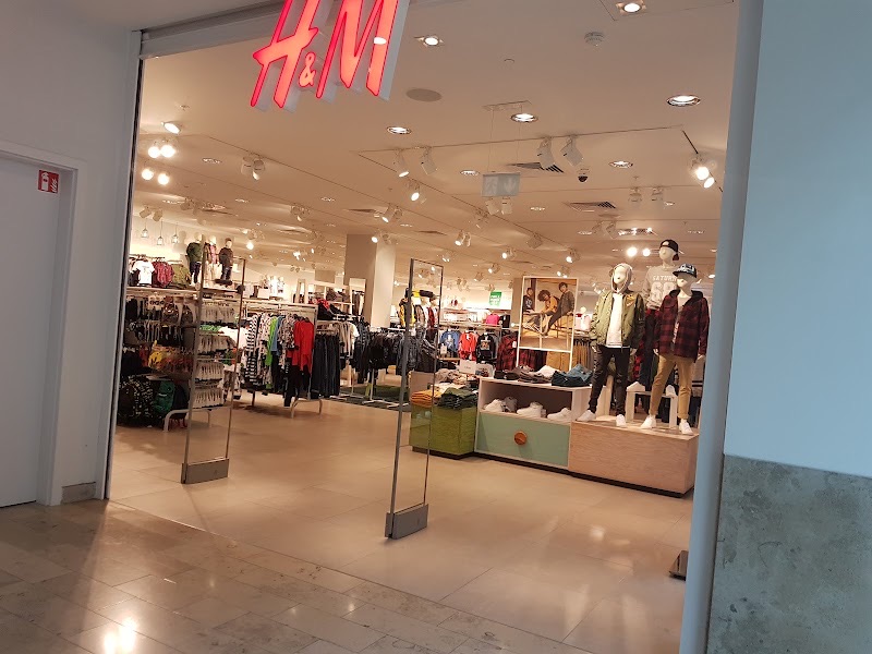 H&M